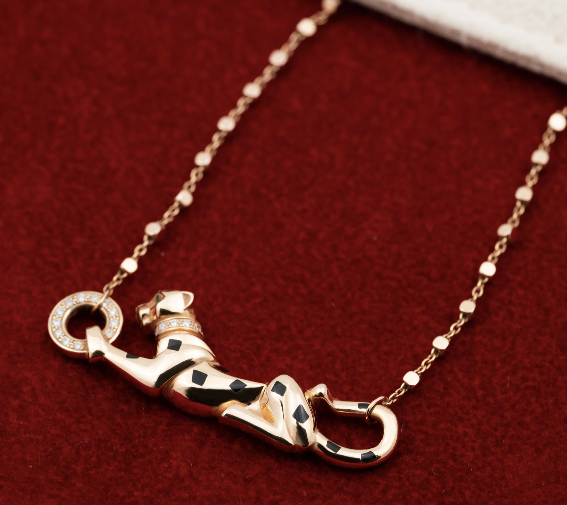 Featured Men's Necklaces